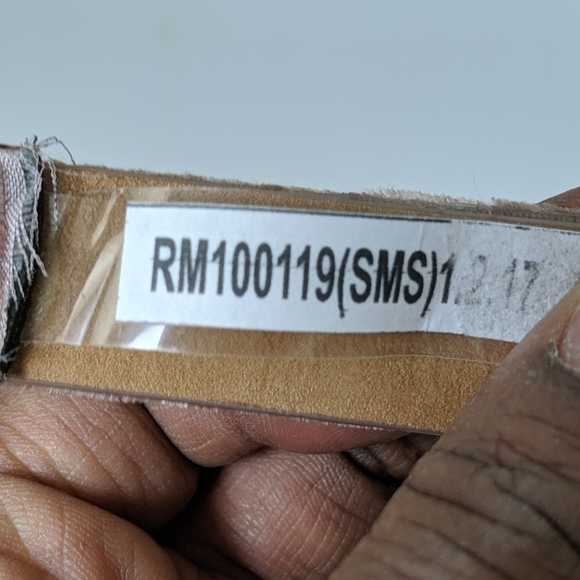 Tan Faux Suede Belt Size Small - Picture 5 of 5